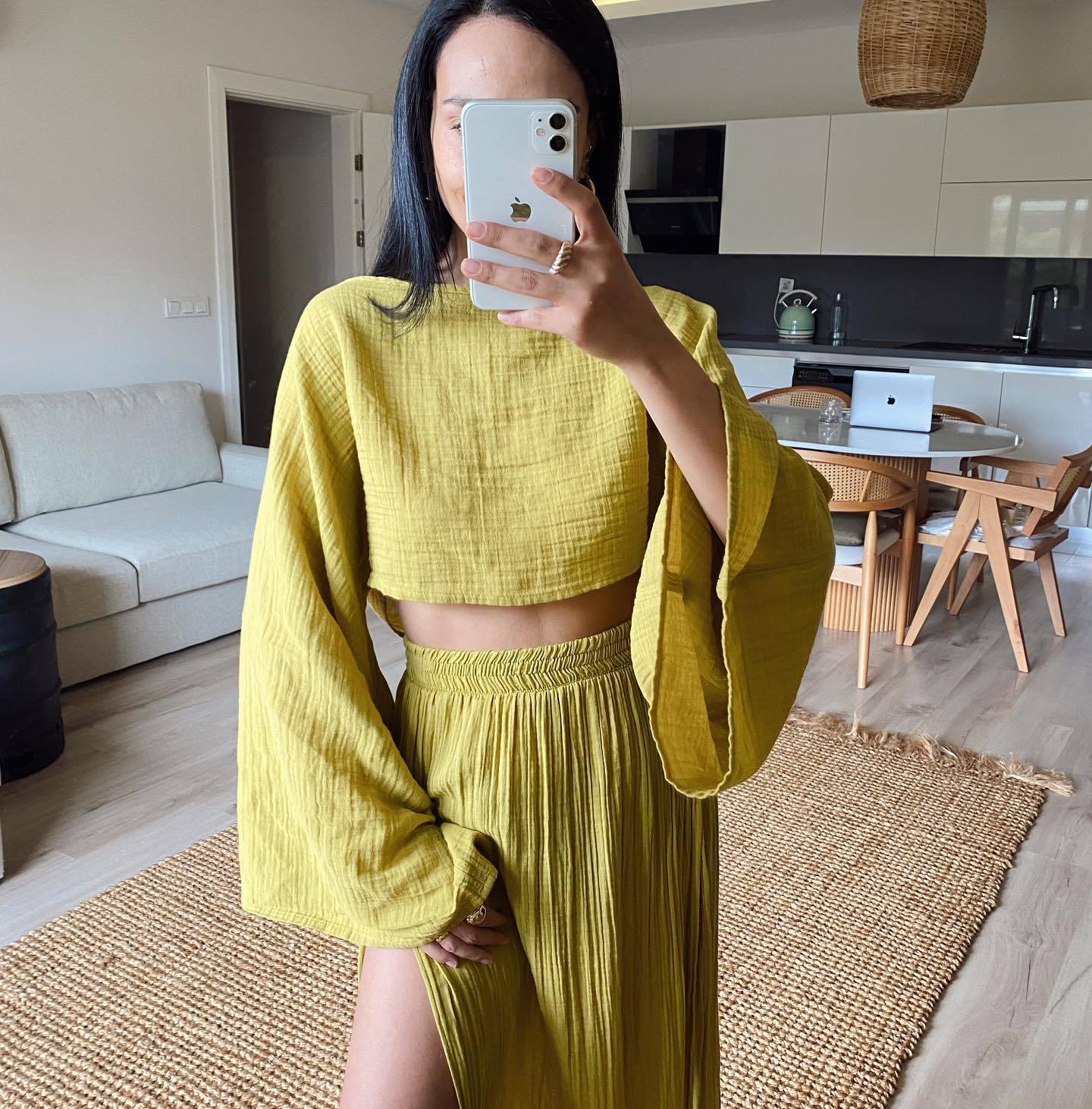 2024 casual vacation linen blend short top high waist chic slit cotton and linen casual two-piece set3